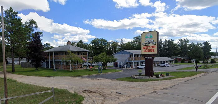 River Country Motor Lodge - Web Listing (newer photo)